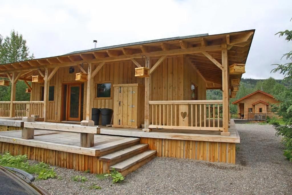 Ldr Lodge - Last Dollar Ranch Smithers Exterior foto